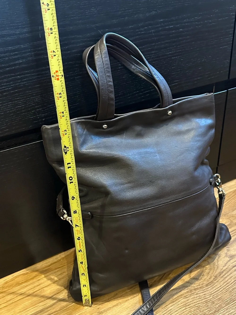 kate spade black leather tote with star emblem hardware